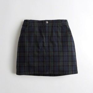 Hollister skirt size S